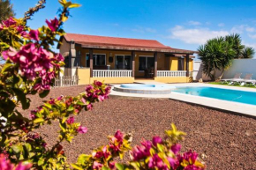 Charming Villa with Sea View in El Roque, Private Pool